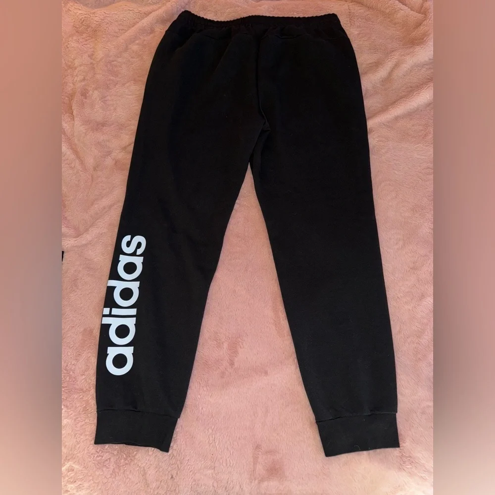 Women’s black Adidas Sweatpants with pockets, size XL_2